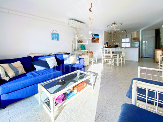 Appartement avec de belles vues, grande terrasse et parking à Empuriabrava