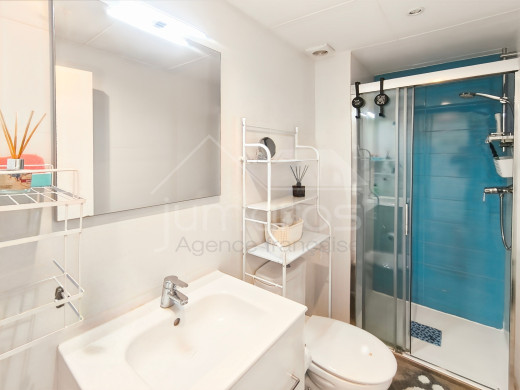 Renovated studio with canal views in Empuriabrava