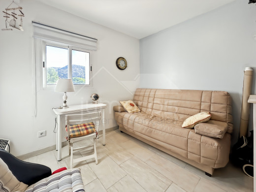 Appartement rénové avec terrasse et vue dégagée à Mas Oliva, Roses