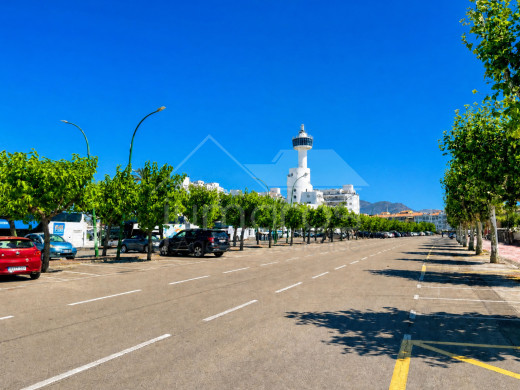 Studio rénové avec terrasse proche de la plage à Empuriabrava