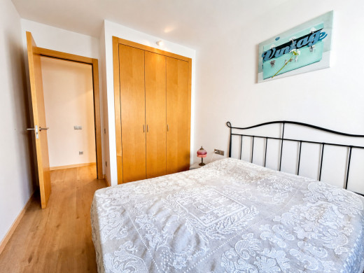 Appartement centre de Roses avec parking, débarras et licence touristique