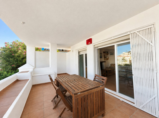 Appartement avec grande terrasse et amarre privée à Santa Margarida