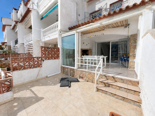 Maison avec amarre 8 x 4m et garage à Empuriabrava