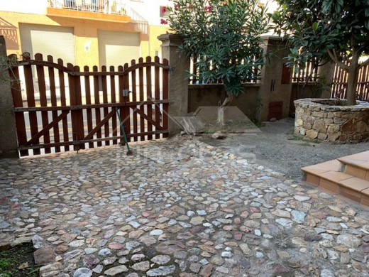 Maison avec 3 chambres plus terrain constructible