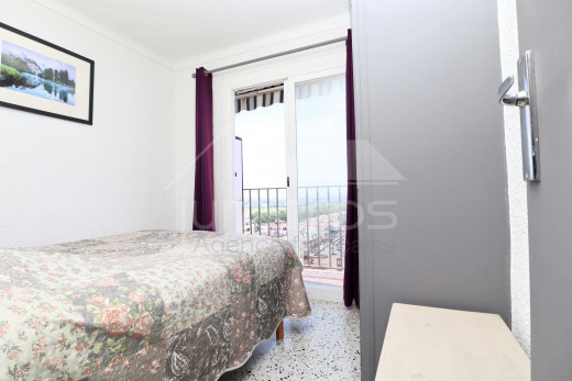 1ère ligne mer avec grande terrasse et 2 chambres