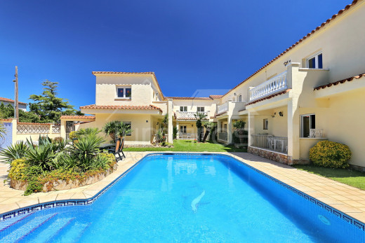 Apartaments_Empuriabrava_web_22.jpg