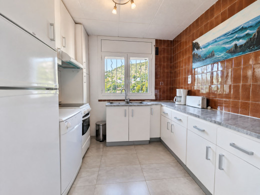 Ferienwohnung mit Terrasse und Panoramablick auf das Meer in Canyelles