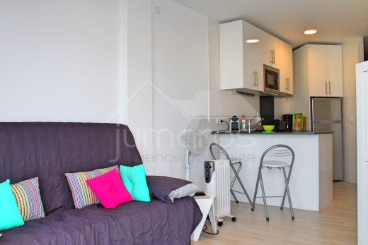 Rénové, vue canal, terrasse et amarre privée