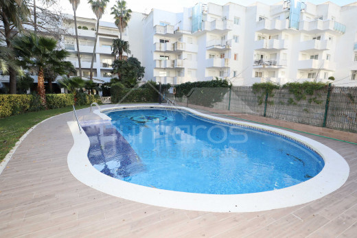 Appartement 2 chambres, terrasse et piscine