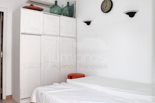 3 chambres, 12,5m d'amarre, 163m2, terrain de 564m2