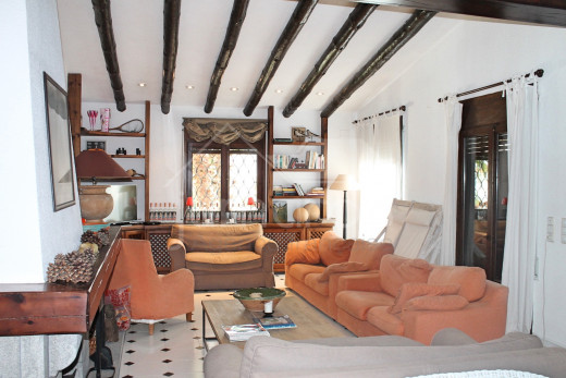 3 chambres, 12,5m d'amarre, 163m2, terrain de 564m2