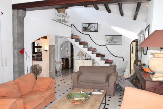 3 chambres, 12,5m d'amarre, 163m2, terrain de 564m2