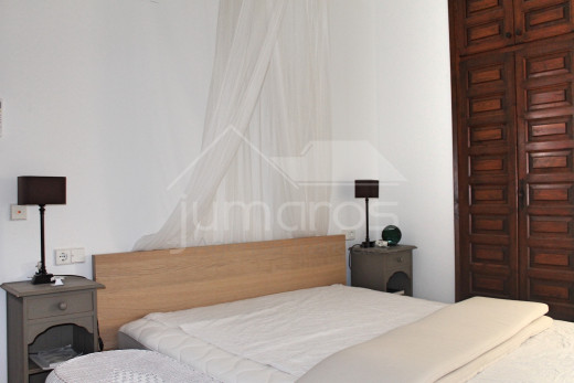 3 chambres, 12,5m d'amarre, 163m2, terrain de 564m2