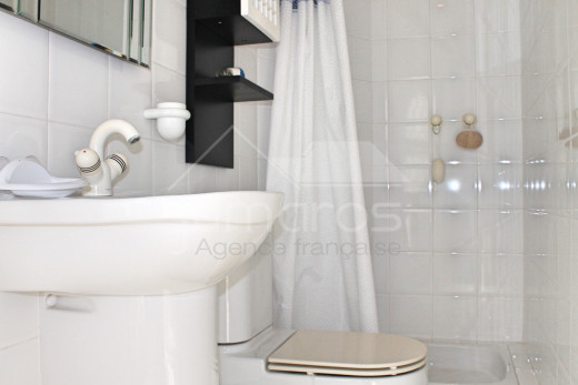 3 chambres, 12,5m d'amarre, 163m2, terrain de 564m2