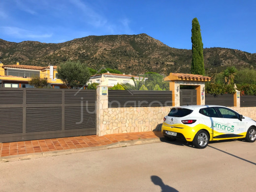 Très belle villa à Roses