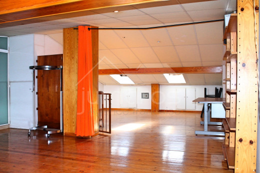 110m2, rénové, 3 chambres, vue mer, centre de Roses