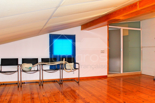 110m2, rénové, 3 chambres, vue mer, centre de Roses