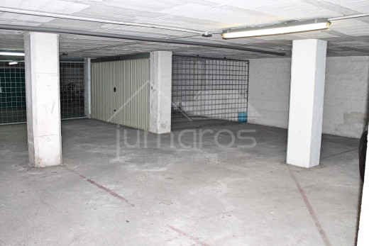 110m2, rénové, 3 chambres, vue mer, centre de Roses