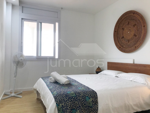 Appartement avec grande terrasse + piscine +parking