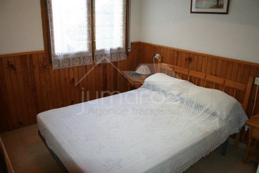 2 chambres, 70m2, terrasse de 11m2 avec vue mer