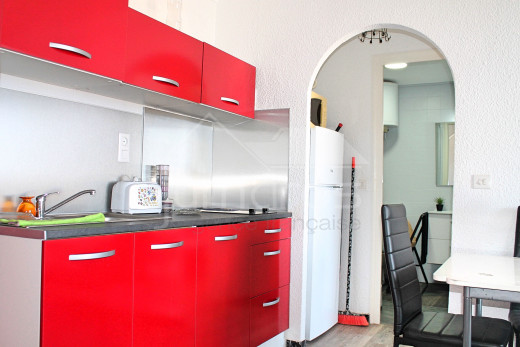 1 chambre, rénové avec terrasse et belle vue
