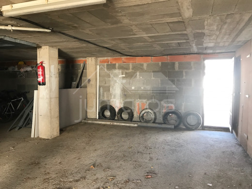 Appartement avec jardin, amarre et parking privé