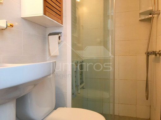 Appartement avec jardin, amarre et parking privé