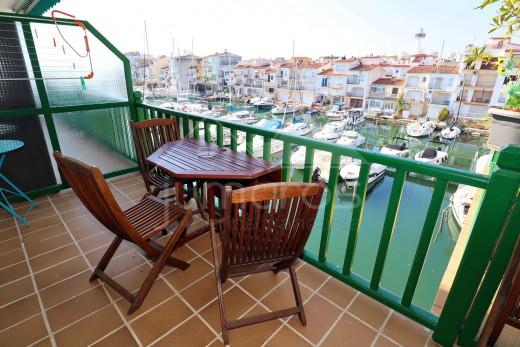 Appartement grande terrasse et vue canal