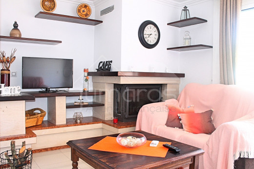 Apartamento renovado con solarium y terraza cerca de la playa