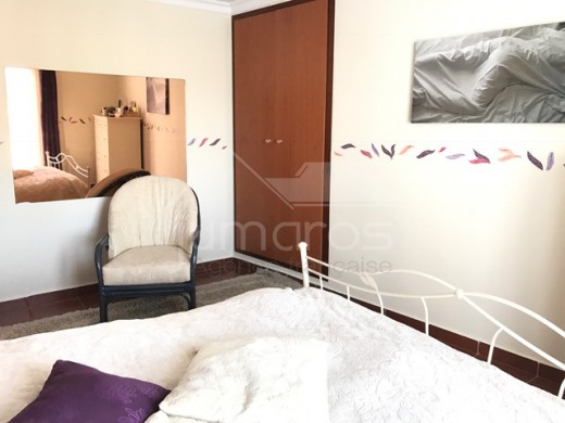 6 chambres, 160m2, garage privé, village médiéval