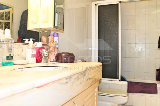 Apartamento de 2 habitaciones en el centro cerca de la playa