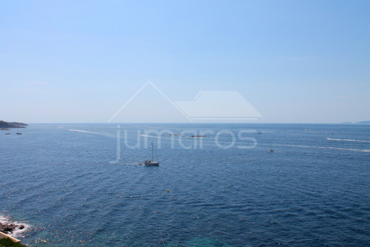 Appartement avec terrasse, vue mer, parking privé