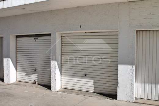 1 chambre, terrasse, garage et piscine communautaire