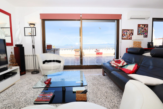 Vue mer, 3 chambres, piscine, parking et cave