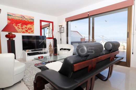 Vue mer, 3 chambres, piscine, parking et cave