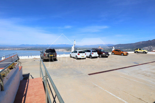 Vue mer, 3 chambres, piscine, parking et cave