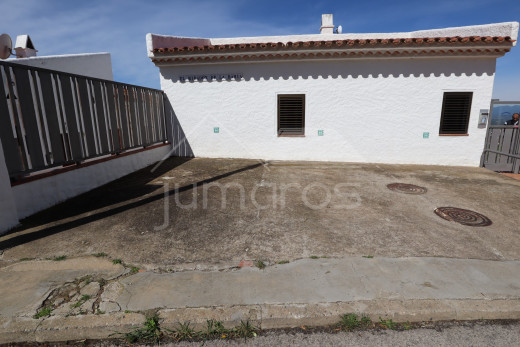 Vue mer, 3 chambres, piscine, parking et cave