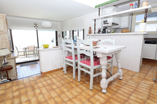 Sea view, 18m2 terrace and 2 bedrooms