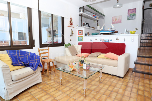 Sea view, 18m2 terrace and 2 bedrooms