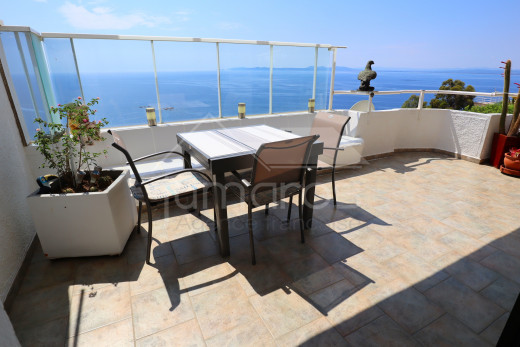 Sea view, 18m2 terrace and 2 bedrooms