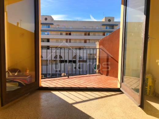 Joli studio situé en deuxième ligne de mer, terrasse vue mer