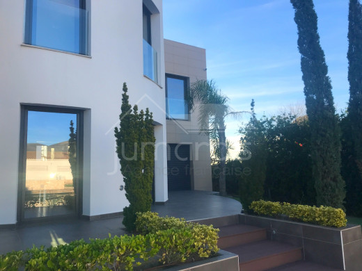 Villa de luxe, 5 chambres, 336m2, amarre voilier de 27m