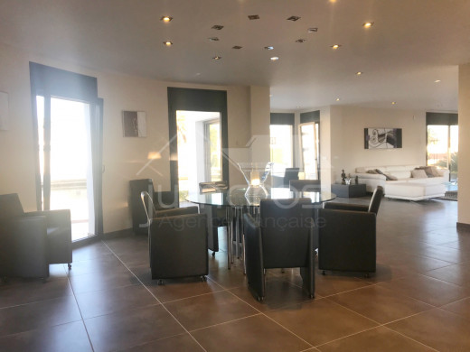 Villa de luxe, 5 chambres, 336m2, amarre voilier de 27m