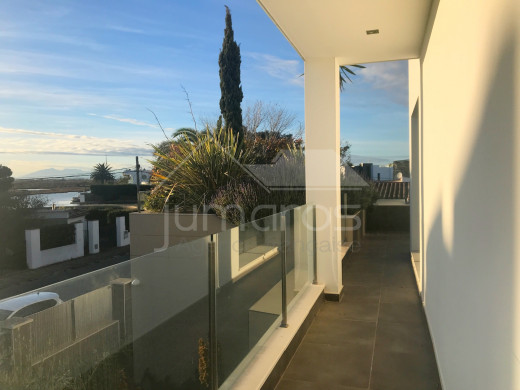 Villa de luxe, 5 chambres, 336m2, amarre voilier de 27m