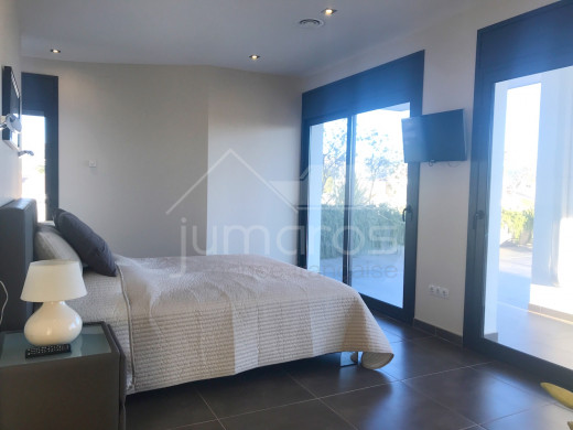 Villa de luxe, 5 chambres, 336m2, amarre voilier de 27m