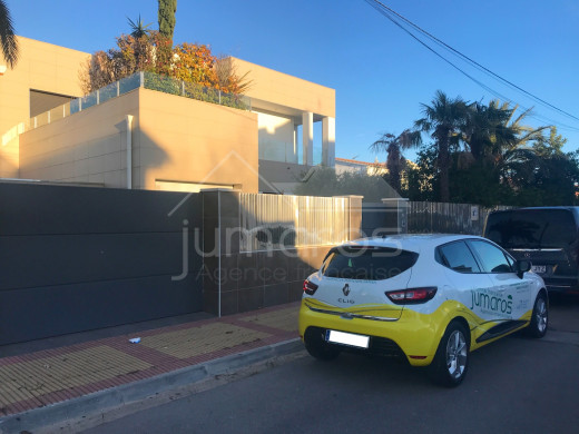 Villa de luxe, 5 chambres, 336m2, amarre voilier de 27m