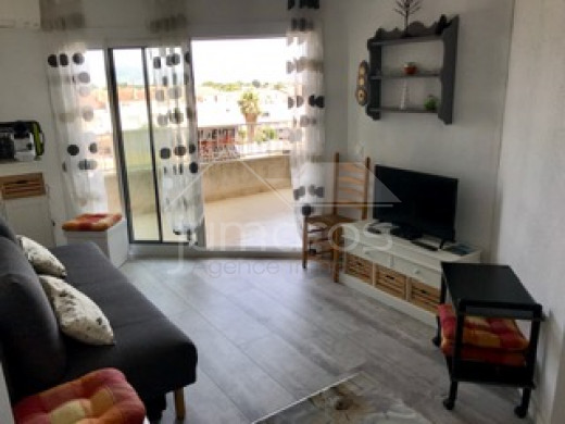 Apartamento renovado en el centro de la ciudad, cerca playa