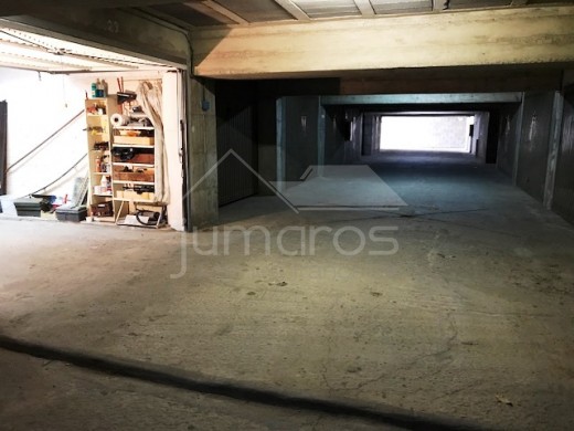 Garage fermé en sous-sol à Empuriabrava