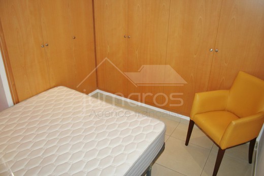 5 chambres, 240m2, garage privé, piscine communautaire