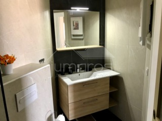 Apartamento renovado en el centro de la ciudad, cerca playa
